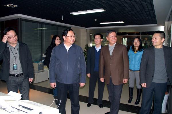 集团董事长王正喜到利来股份调研